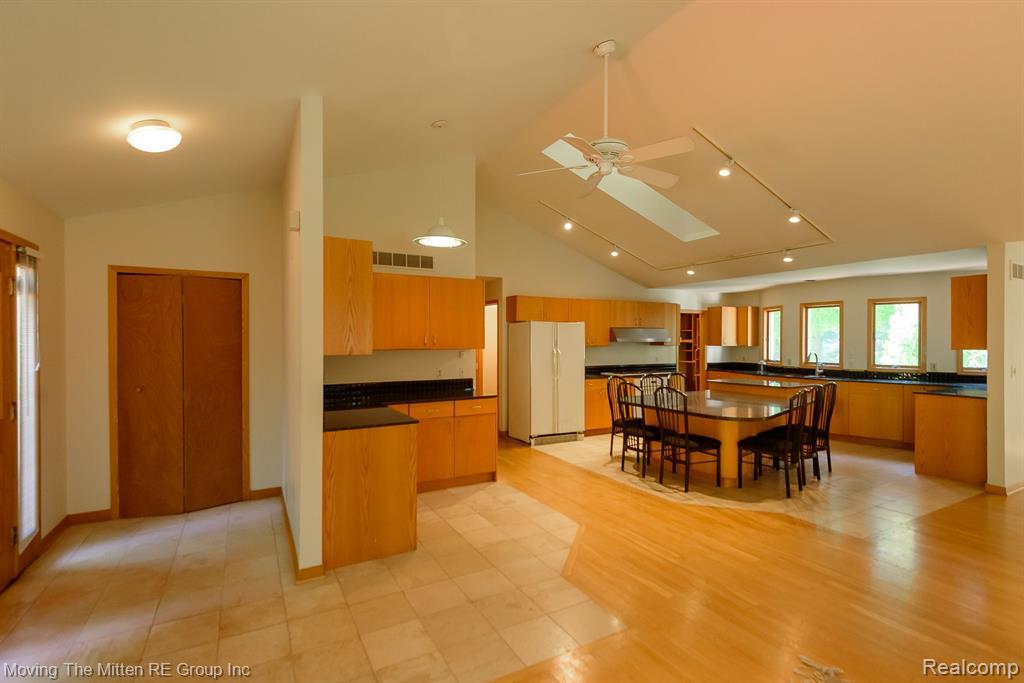 7181 MUERDALE, West Bloomfield, MI — Photo 10