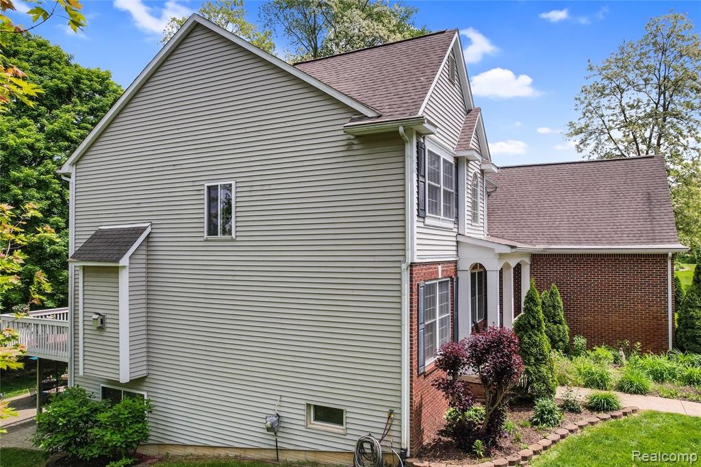 13698 Webbs Shore Drive, Gregory, MI 48137 — Photo 20