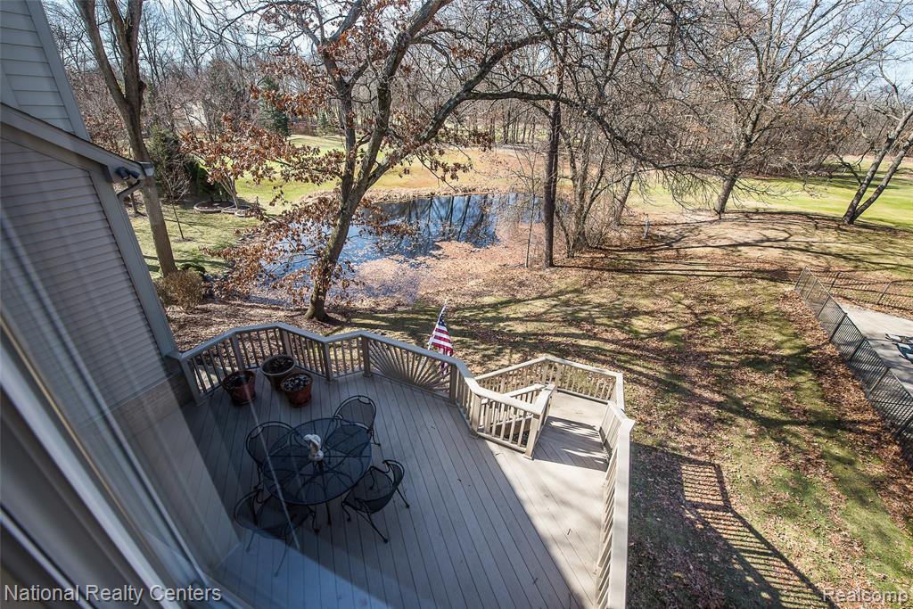 5451 Wentworth Drive, Commerce Twp, MI 48382 — Photo 42