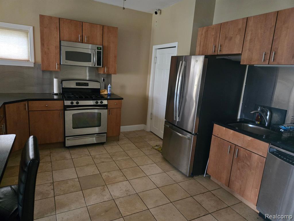 6387 ABINGTON Avenue, Detroit, MI 48228 — Photo 6