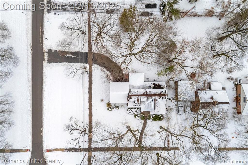 27510 California Drive SE, Lathrup Village, MI 48076 — Photo 40