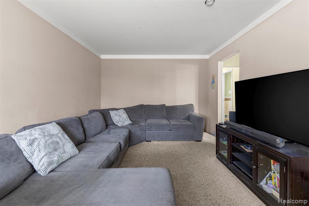 939 Stewart Avenue, Lincoln Park, MI 48146 — Photo 5