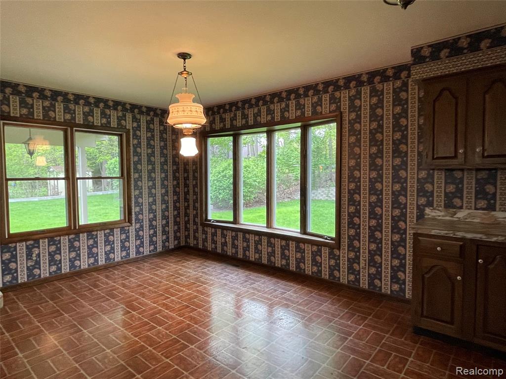 46151 Bloomcrest Drive, Northville, MI 48167 — Photo 12