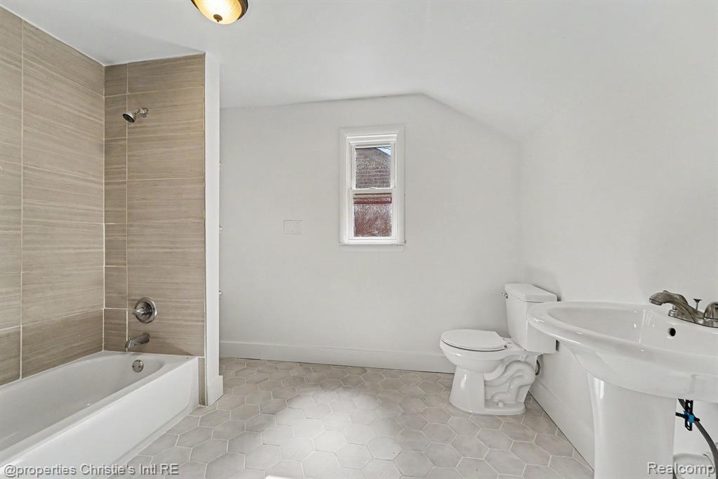 17147 Appoline Street, Detroit, MI 48235 — Photo 12