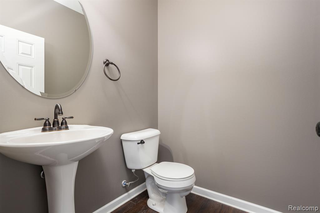 27086 MAXWELL, Novi, MI — Photo 12