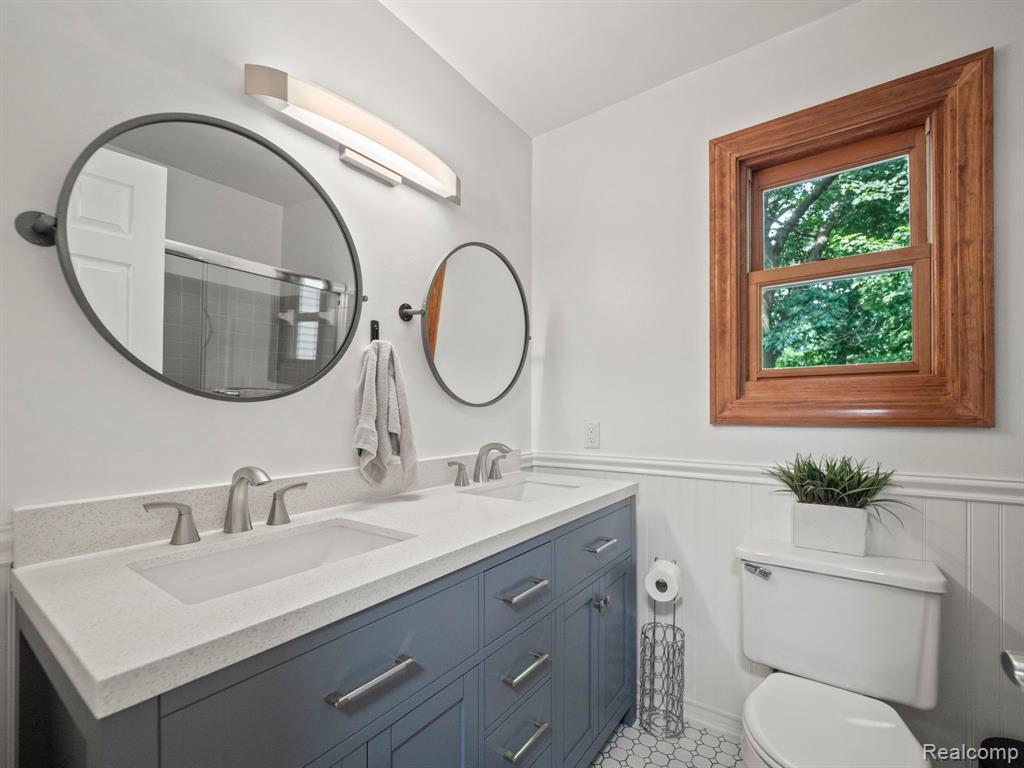 7861 LAKE CREST Drive, Ypsilanti, MI 48197 — Photo 19