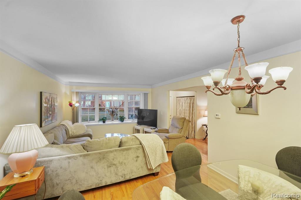 475 FOX HILLS Drive N, Bloomfield Hills, MI 48304 — Photo 4