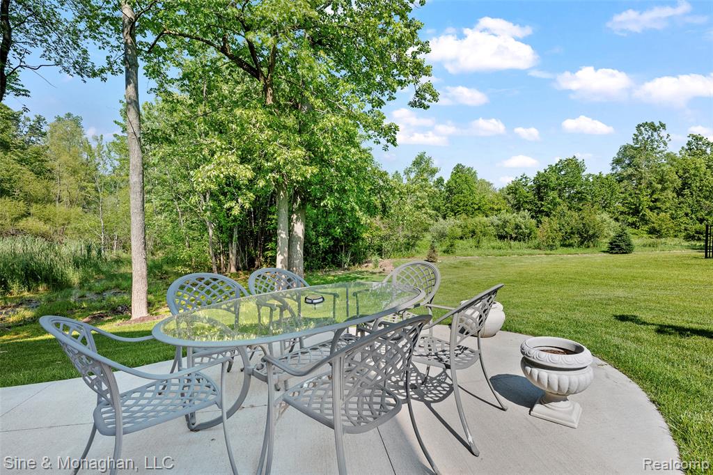 5401 Aberdeen Court, Clarkston, MI 48348 — Photo 42