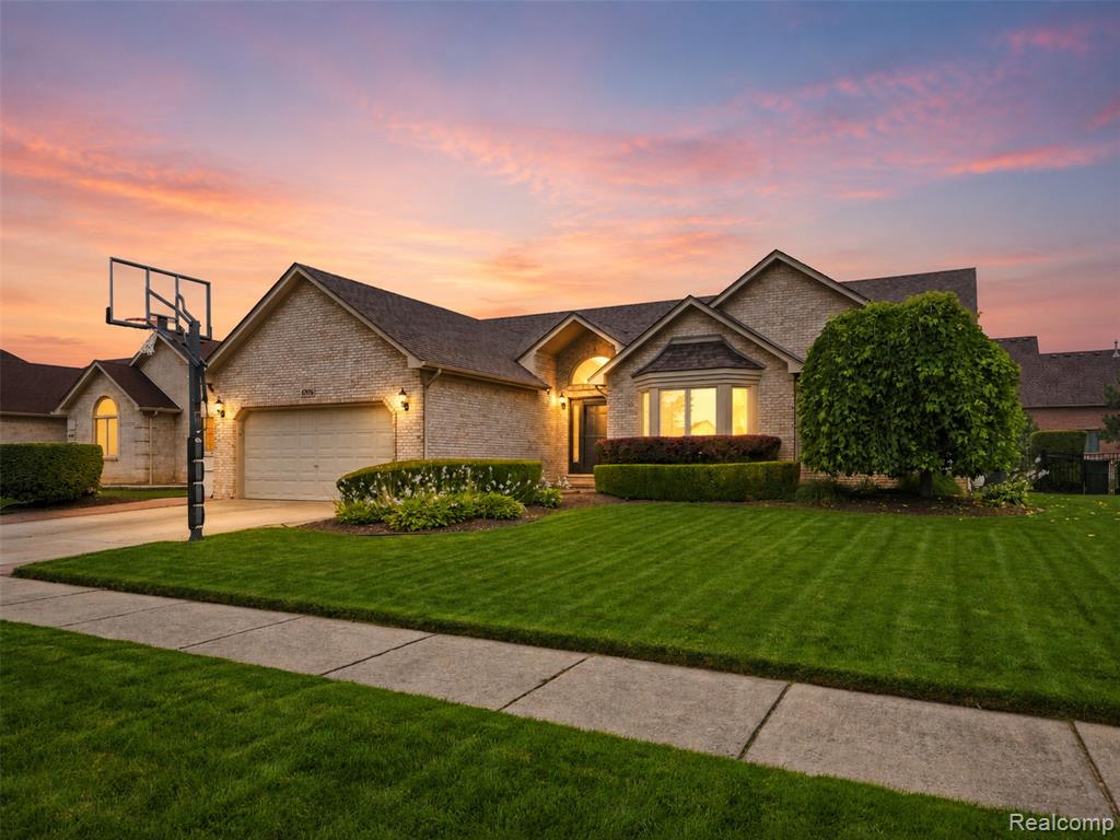 47676 Sandy Ridge Drive, Macomb, MI 48044