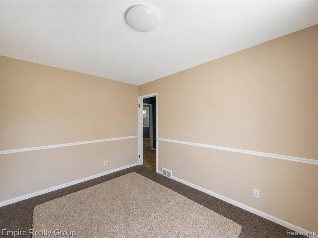 905 N Esplanade Street, Mount Clemens, MI 48043 — Photo 32