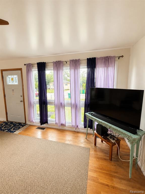 70 Devonshire Street, Ypsilanti, MI 48198 — Photo 4