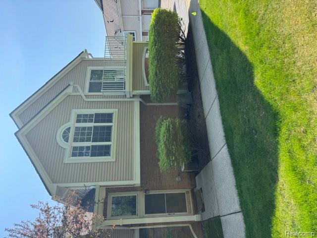 56543 Scotland Boulevard, Utica, MI 48316 — Photo 2