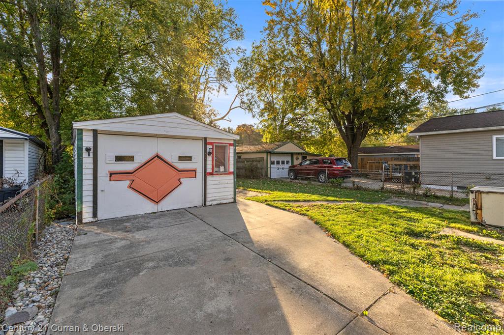 8025 Oak Street, Taylor, MI 48180 — Photo 15