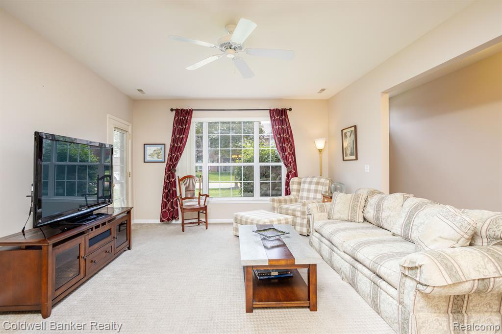 19106 CHESAPEAKE Circle, Walled Lake, MI 48390 — Photo 9