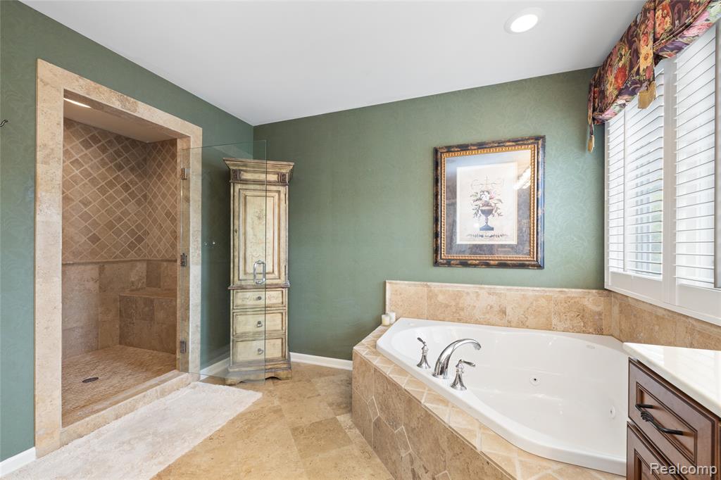 8542 Newbury Court N, Canton, MI 48187 — Photo 38