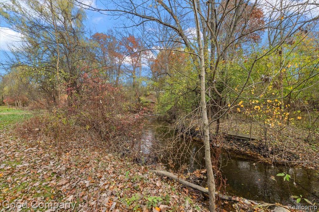4671 BURNLEY Drive, Bloomfield Hills, MI 48304 — Photo 78