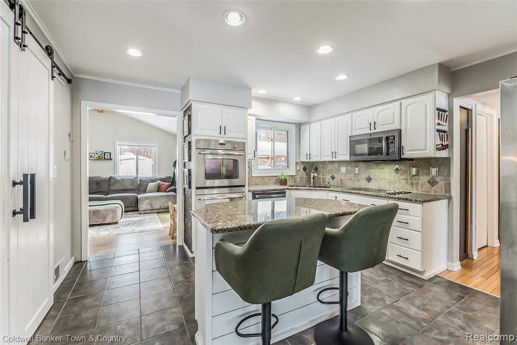 1420 Butler Boulevard, Howell, MI 48843 — Photo 11