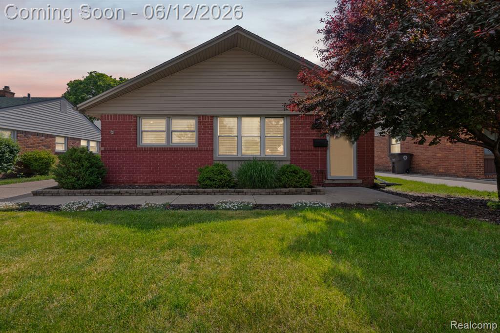 18525 Hinton Street, Riverview, MI 48193 — Photo 24