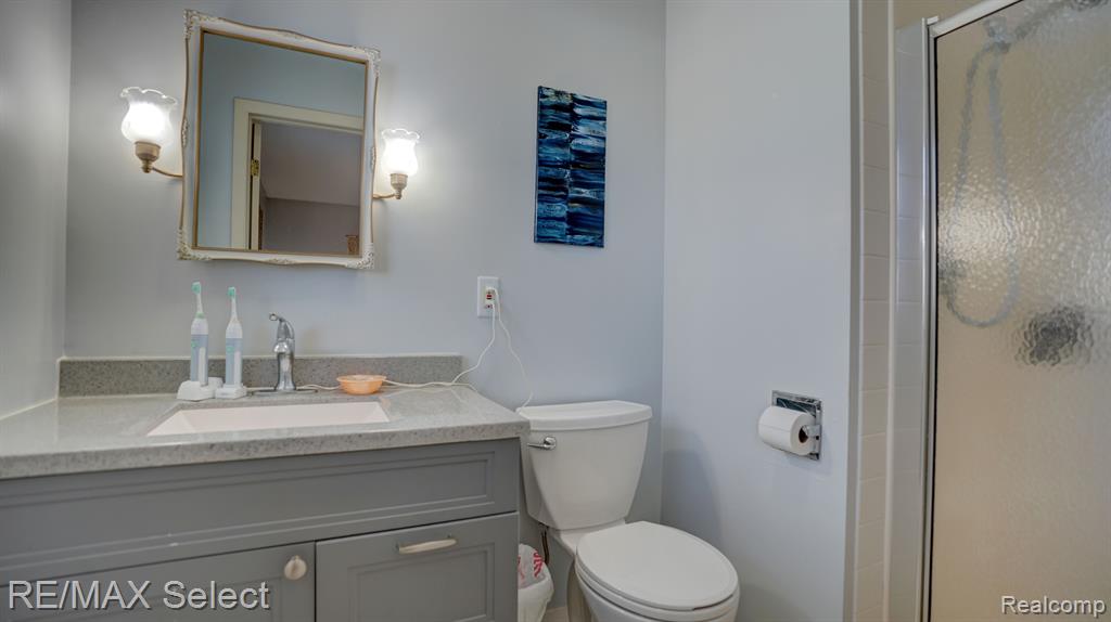 153 BEVINS Street, Holly, MI 48442 — Photo 27