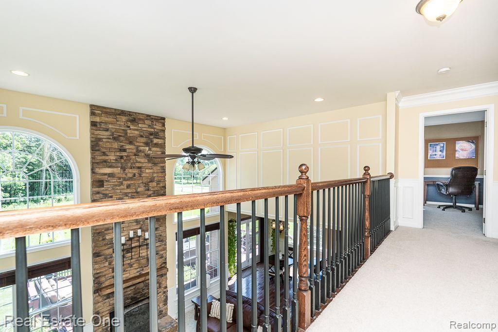 523 WYNSTONE Circle N, Oakland, MI — Photo 32