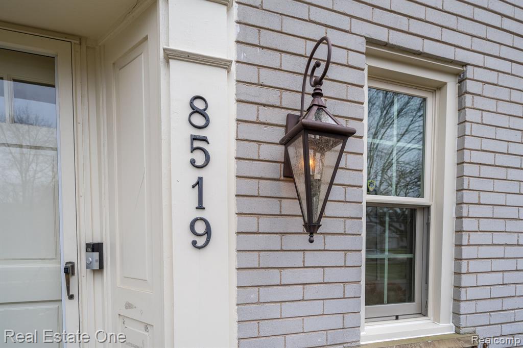 8519 HENDRIE Boulevard, Huntington Woods, MI — Photo 3