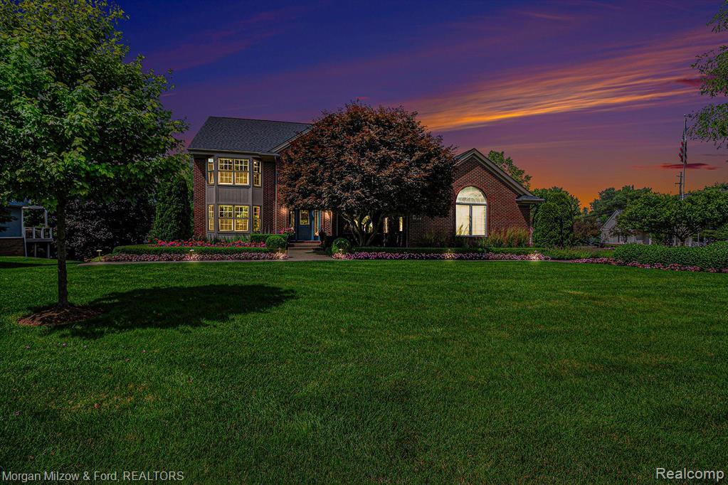 6822 Hubbard Circle, Clarkston, MI 48348 — Photo 35