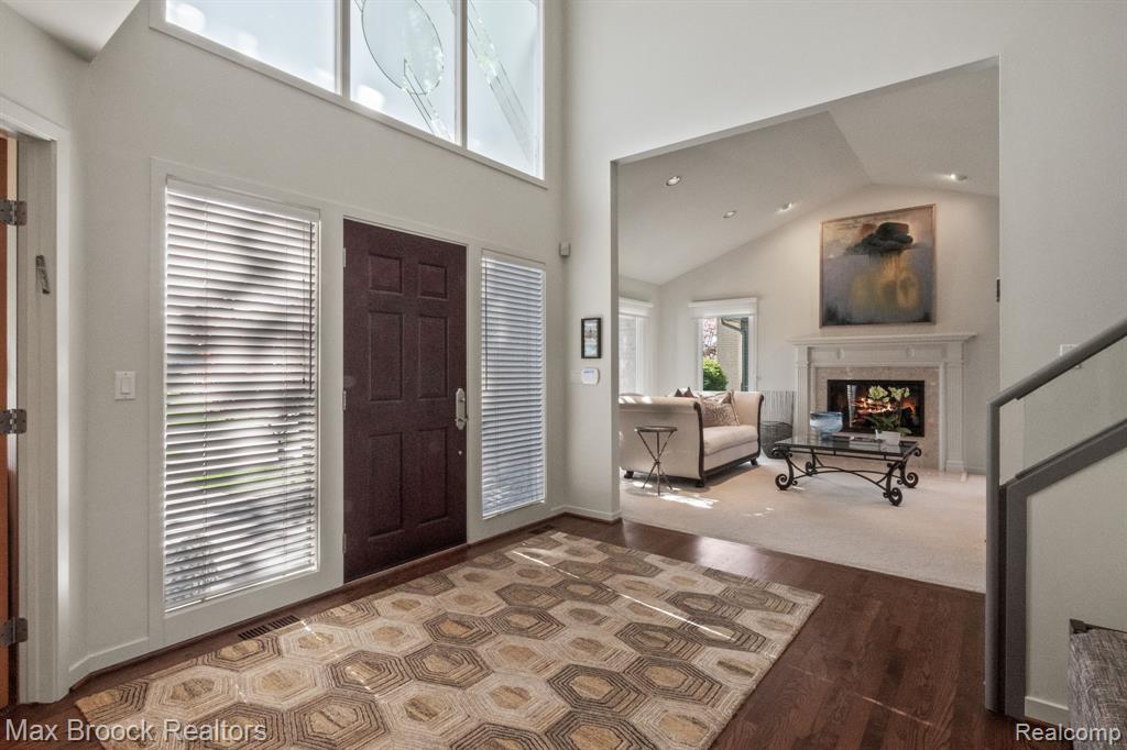 6566 Bristol Drive, West Bloomfield, MI — Photo 6