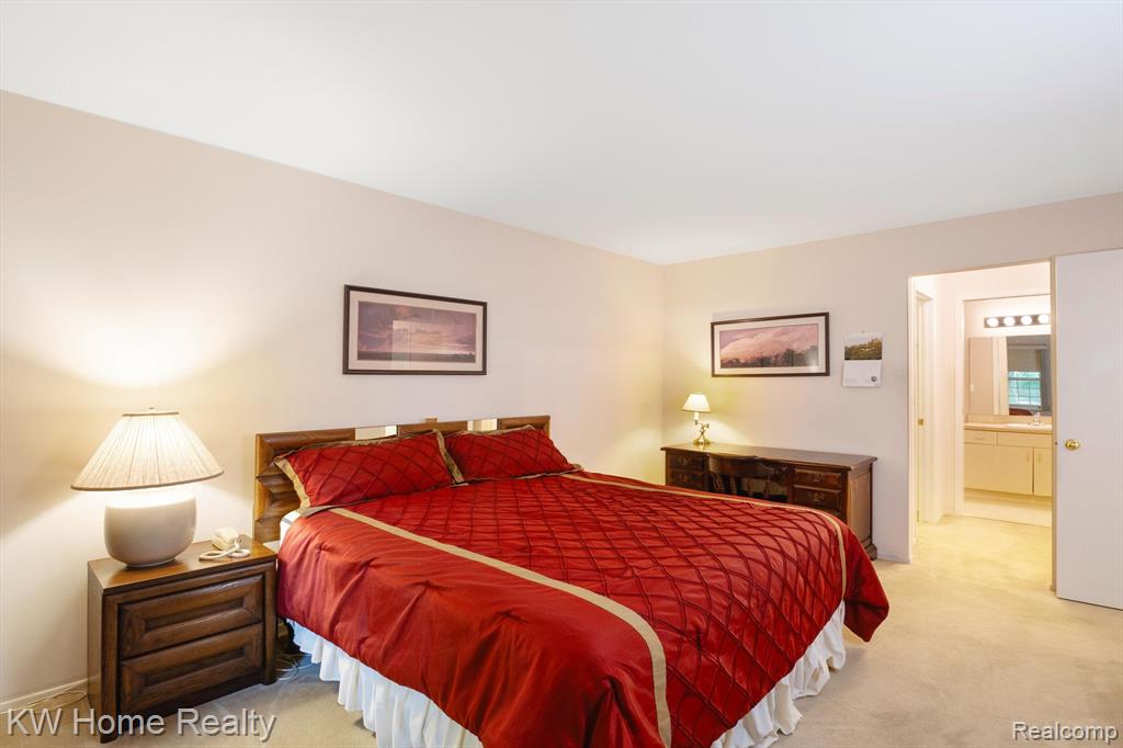 29691 Pine Ridge Circle, Farmington Hills, MI 48331 — Photo 22