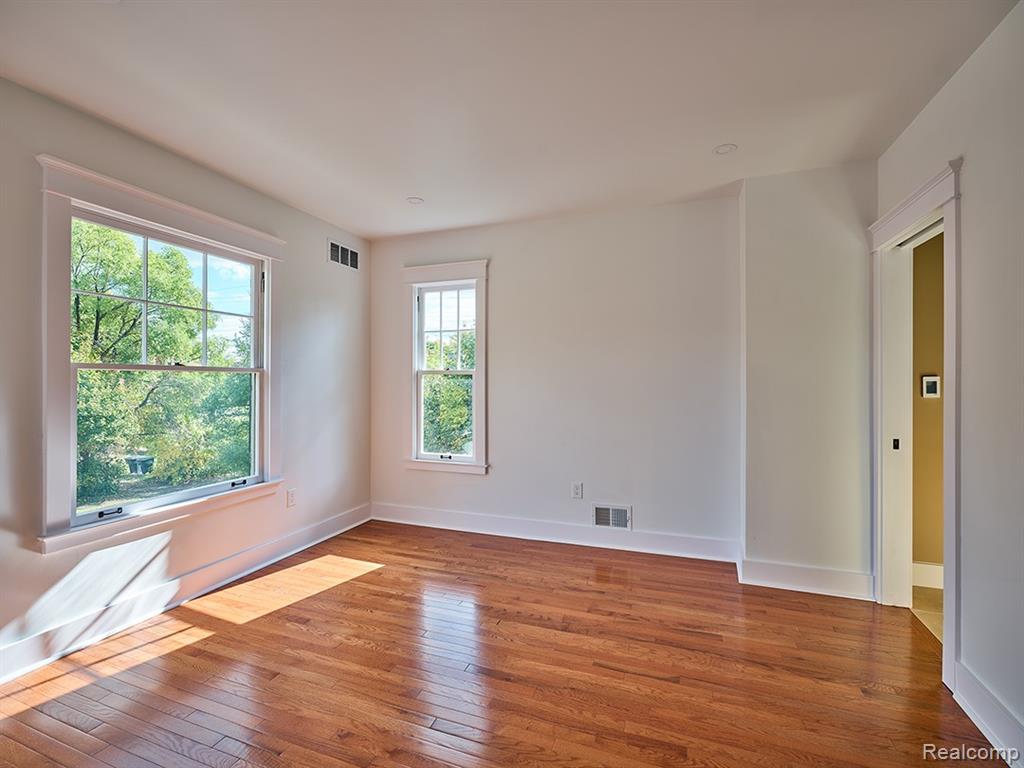 1419 Seyburn Street, Detroit, MI 48214 — Photo 35