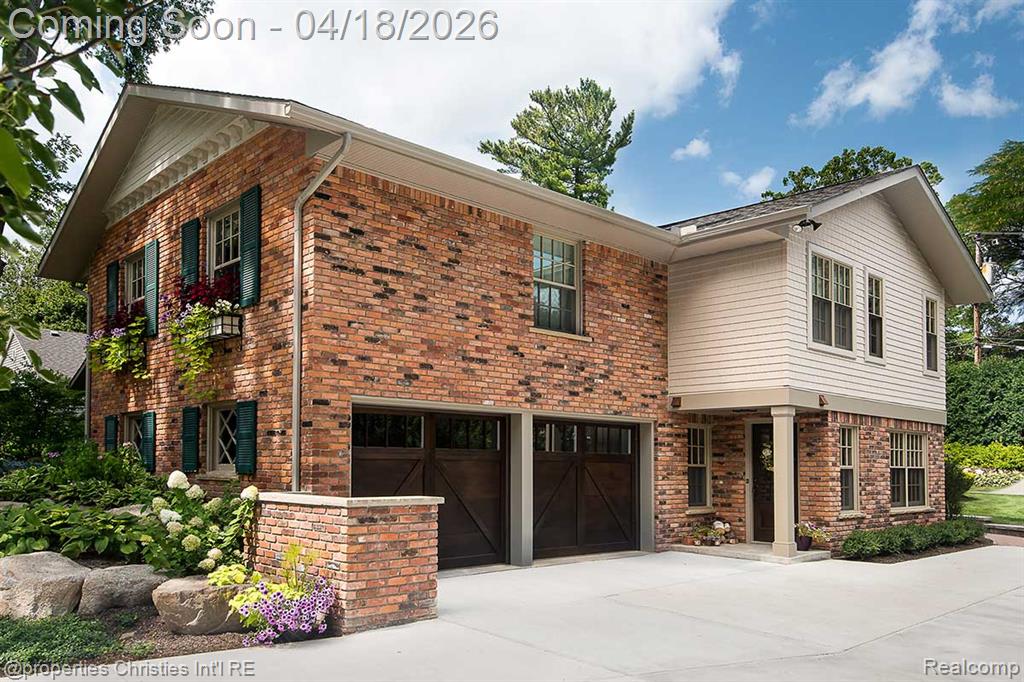 3648 Halla Lane, Bloomfield Hills, MI 48301 — Photo 2