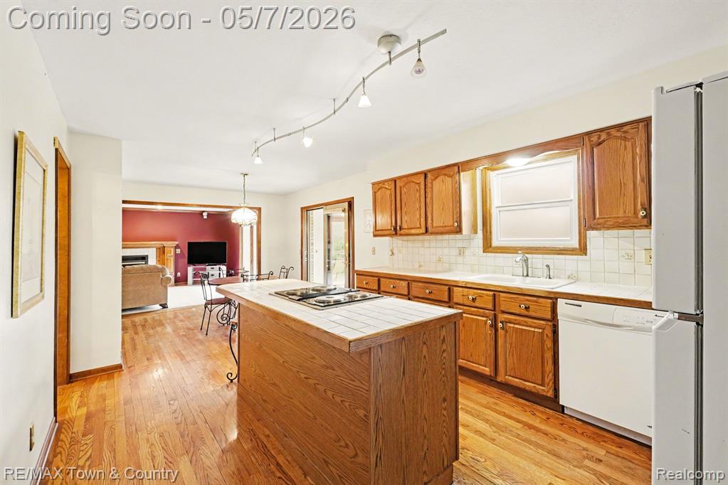 12429 Moceri Drive, Grand Blanc, MI 48439 — Photo 8