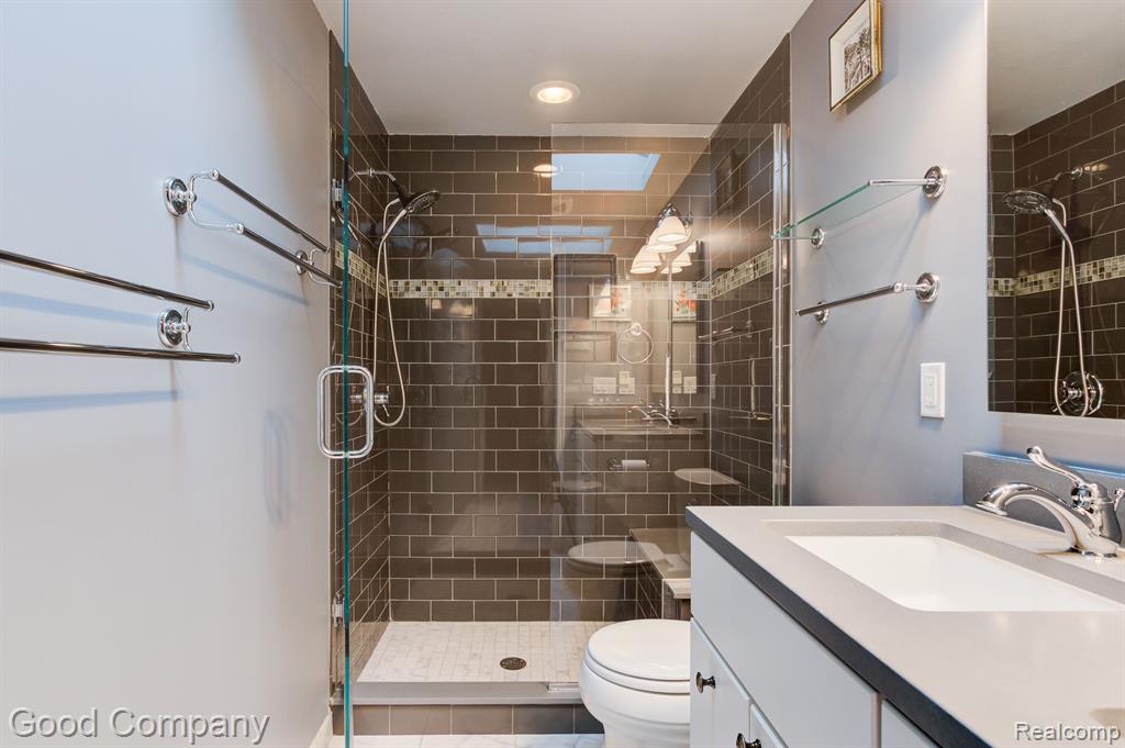 4008 PARKVIEW Drive, Royal Oak, MI 48073 — Photo 30