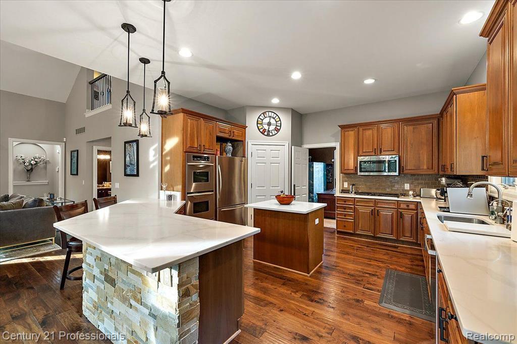 4735 OAKHURST RIDGE Road, Clarkston, MI 48348 — Photo 20