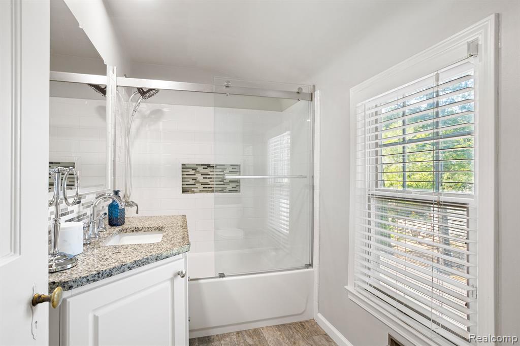 430 S VERNON Street, Dearborn, MI 48124 — Photo 24