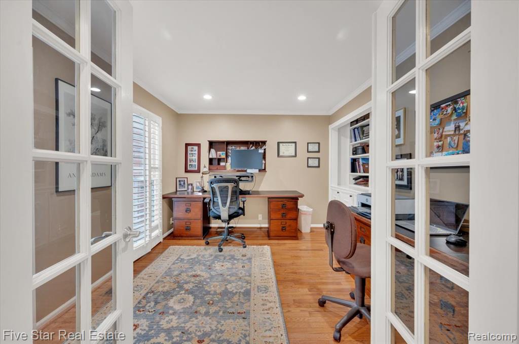 4143 Glencastle Drive, Troy, MI 48098 — Photo 17