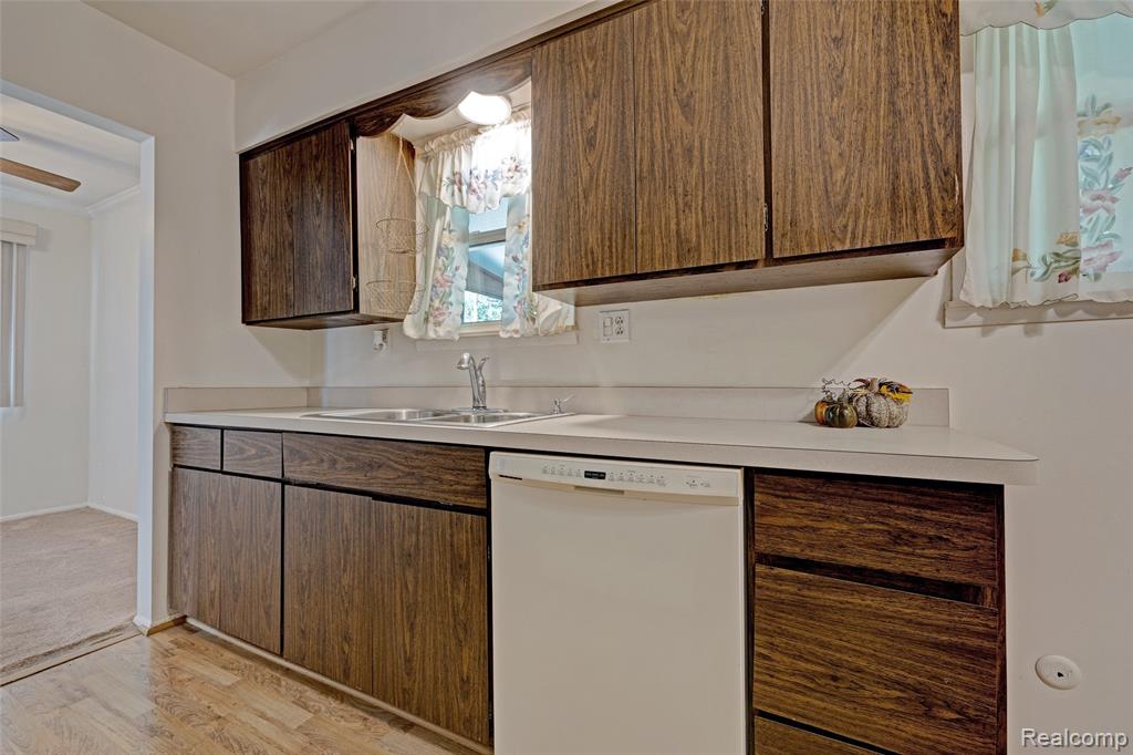 4730 Pinedale Avenue, Clarkston, MI — Photo 13