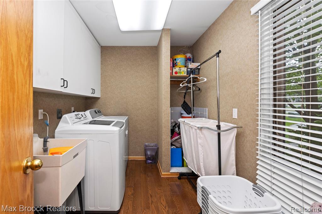 6067 Charles Drive, West Bloomfield, MI — Photo 28