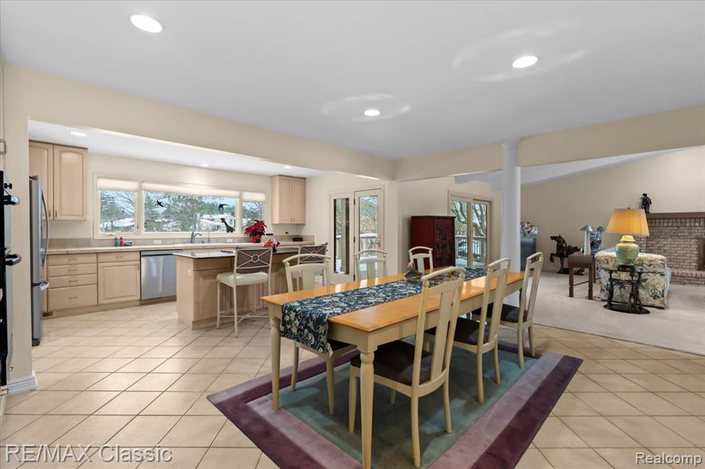 5067 Oakwood Court, Commerce Twp, MI 48382 — Photo 14