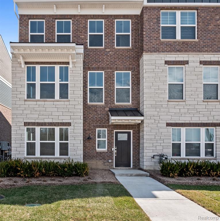 42900 Atwood Avenue, Novi, MI — front exterior