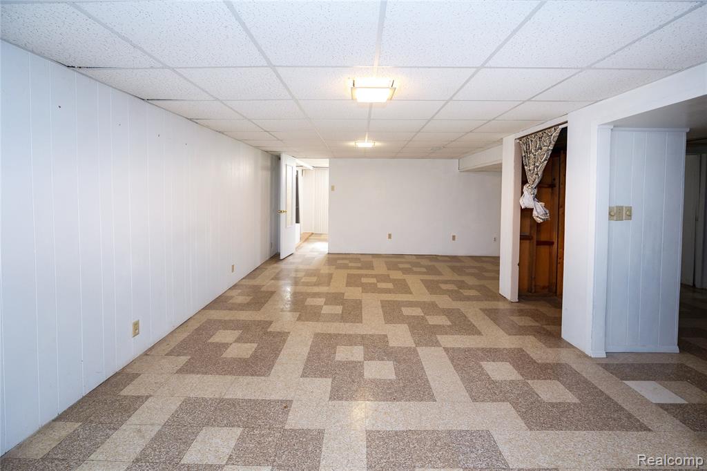 5646 Cambourne Street, Dearborn Heights, MI 48127 — Photo 39