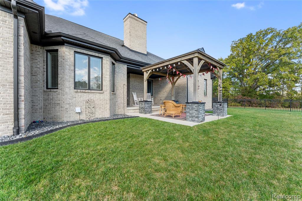 13498 Exeter Road, Carleton, MI 48117 — Photo 48