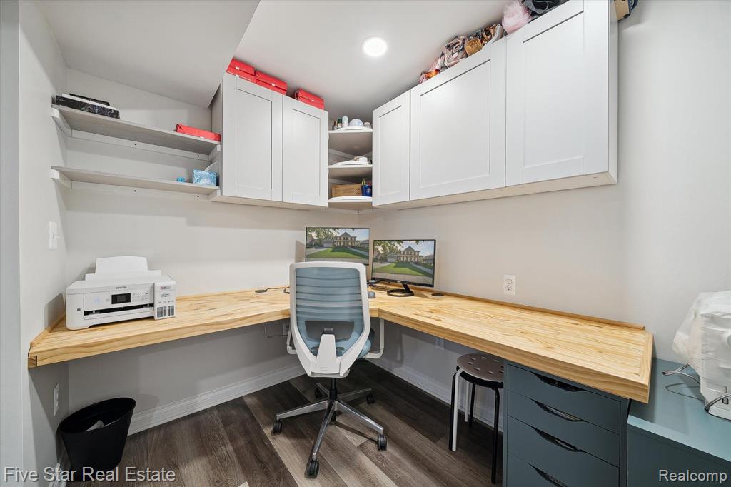 49529 TAFT Lane, Canton, MI 48188 — Photo 42