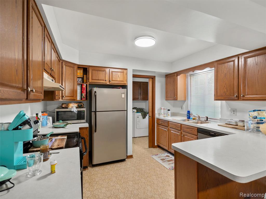50695 Sass Road, Chesterfield, MI 48047 — Photo 9