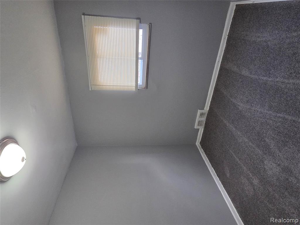 12217 Plainview Avenue, Detroit, MI 48228 — Photo 12