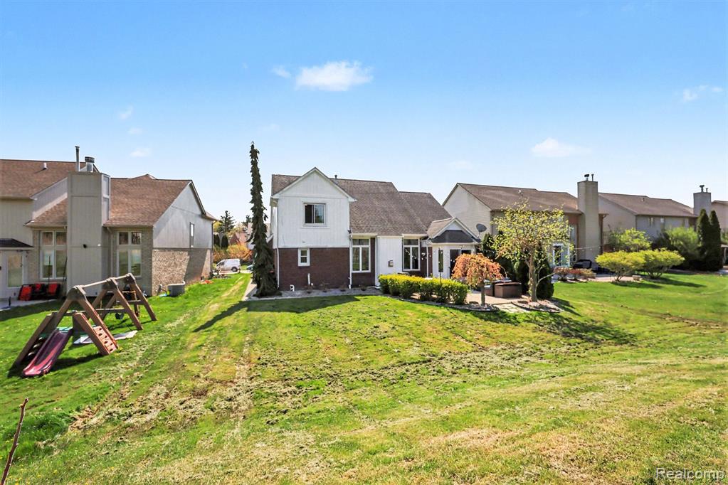 57595 Yorkshire Drive, Washington, MI — Photo 37