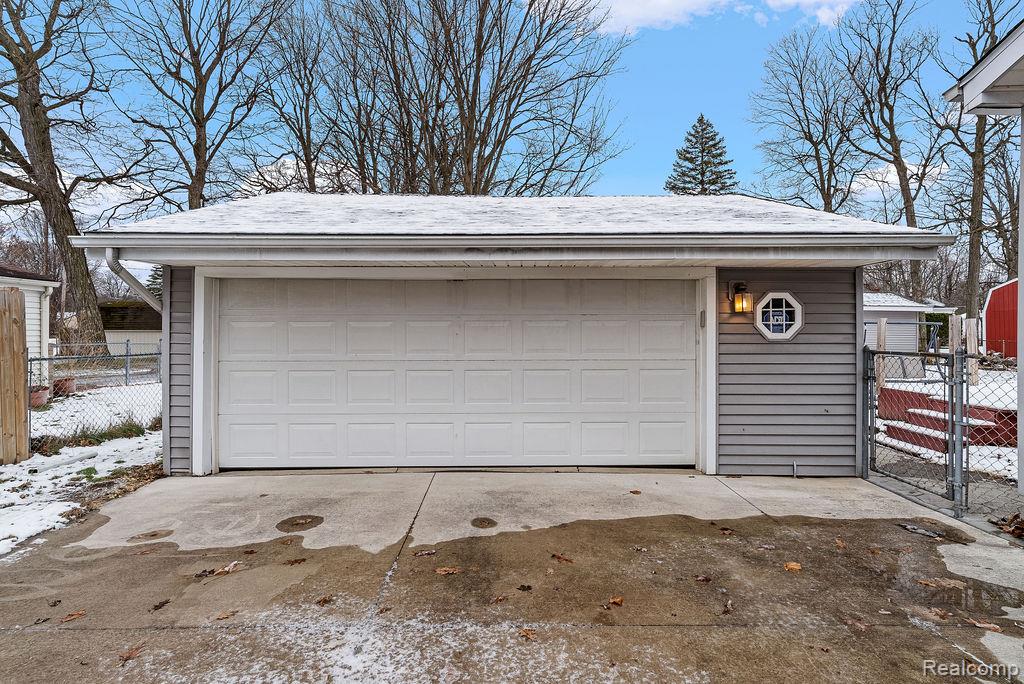 4277 Ashlawn Drive, Flint, MI 48507 — Photo 31