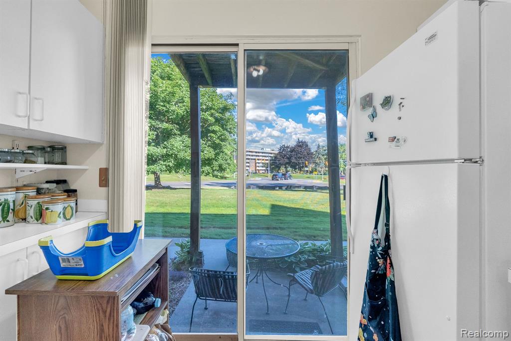45000 Bayview Drive, 3, Novi, MI 48377 — Photo 19