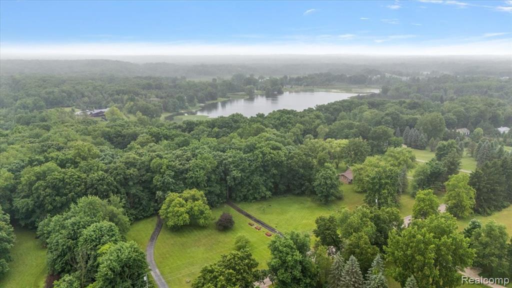 670 Rolling Acres Drive, Ortonville, MI 48462 — Photo 71