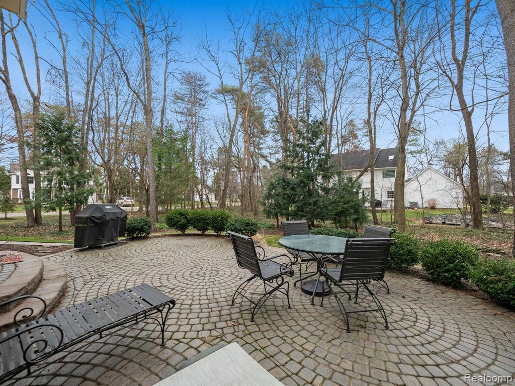 6037 Pine Needle Court, Clarkston, MI — Photo 34