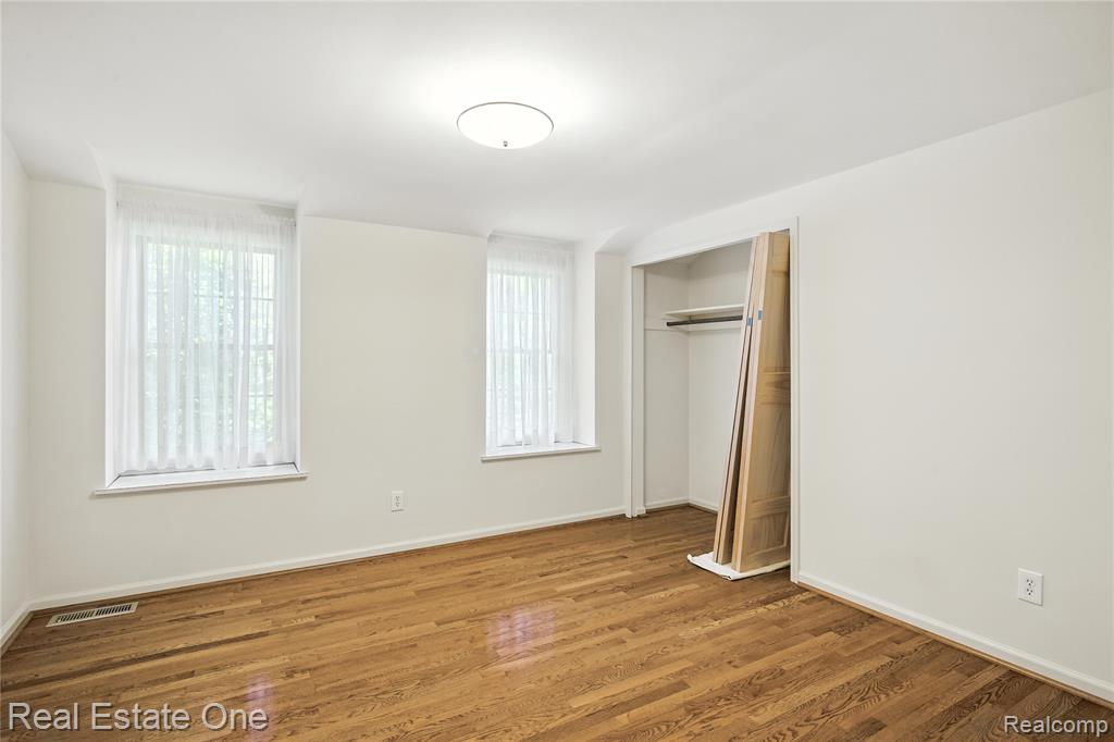 604 Longford Drive, Rochester Hills, MI 48309 — Photo 31